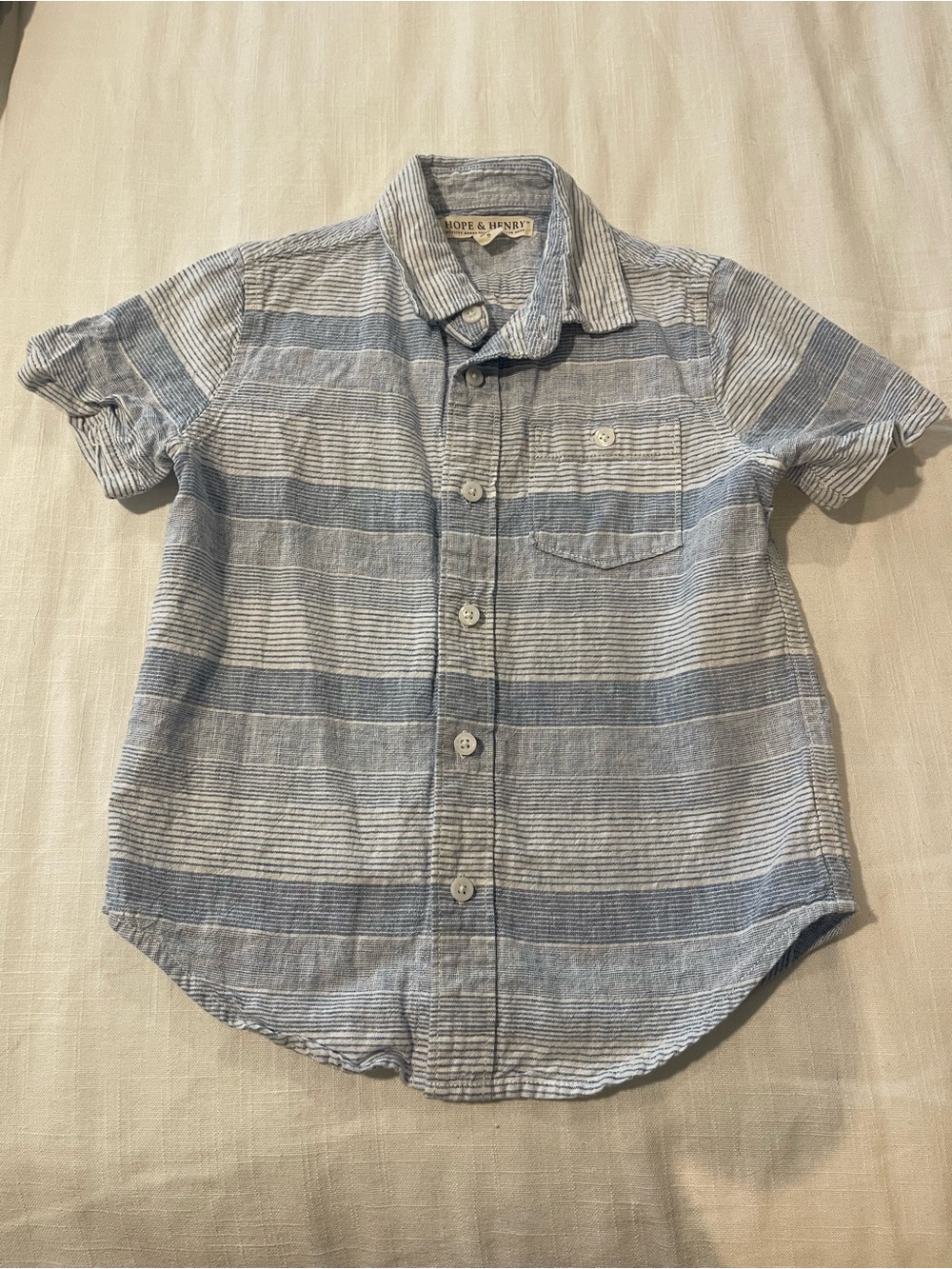 Hope & Henry Boys' Blue Stripe Short-Sleeve Button-Down Shirt
